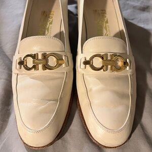 Ferragamo Horsebit loafer. Great condition! 💯 authentic & vintage